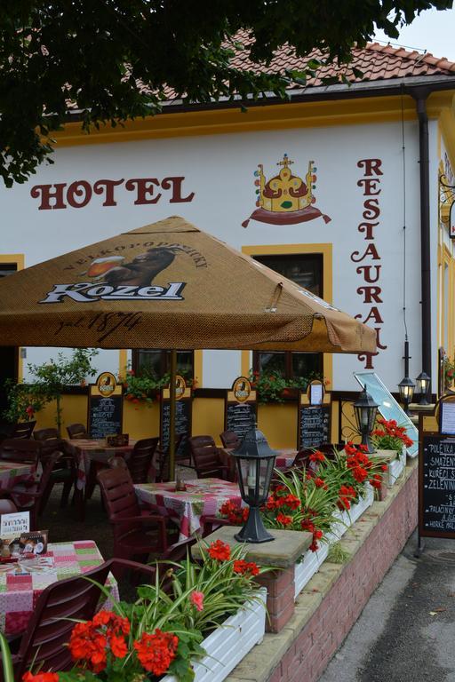Hotel Koruna Karlstejn Exterior photo